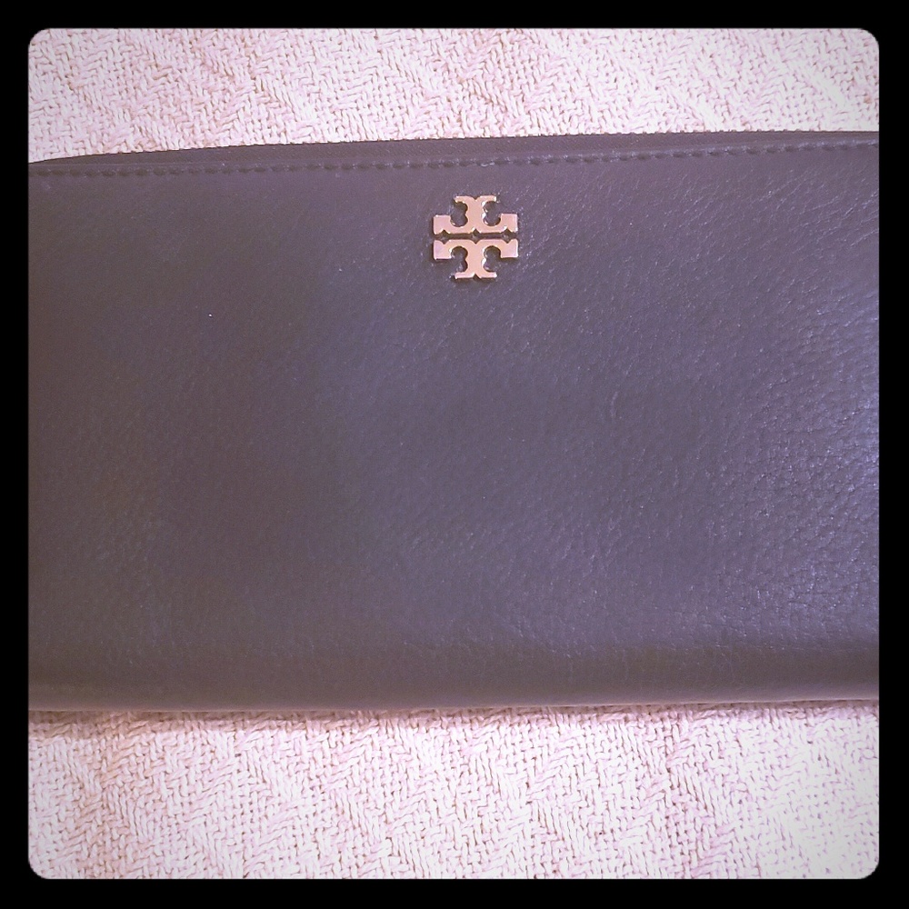 Tory Burch wallet